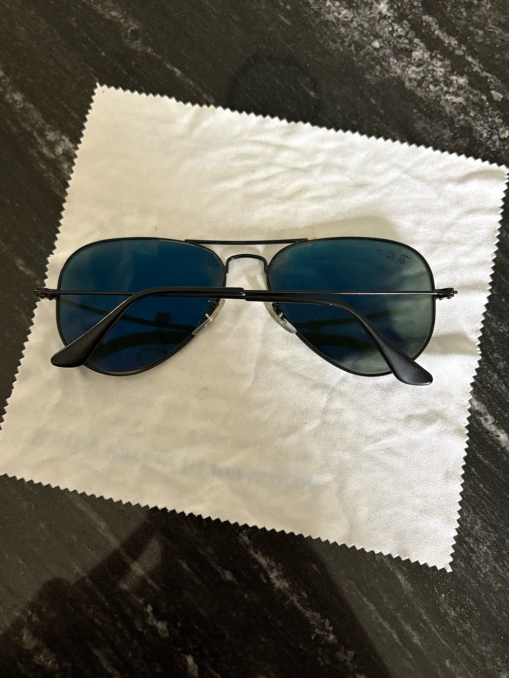 Ray Ban black aviators - Picture 2 of 4